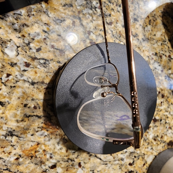 Gucci frames with demo lenses - Picture 6 of 12